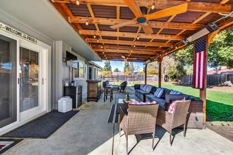 Exterior - 369 Kendrick Ln, Vacaville, CA 95687 photo 10 of 22