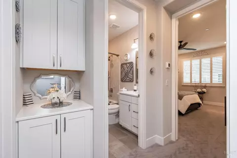 Entry Way - 324 Pear Tree Ter #D, Napa, CA 94558 photo 3 of 5