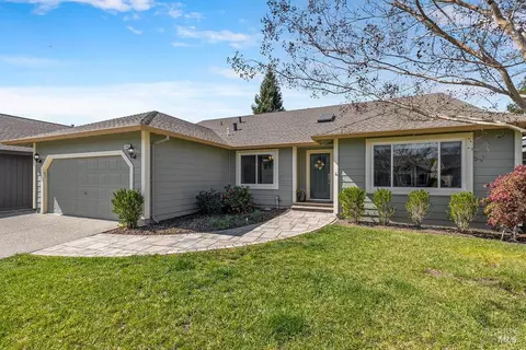 Exterior - 5837 Mathilde Dr, Windsor, CA 95492 photo 5 of 29