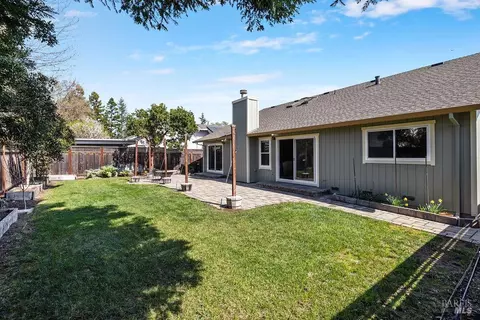 Exterior - 5837 Mathilde Dr, Windsor, CA 95492 photo 10 of 29