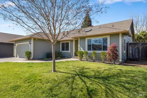 Exterior - 5837 Mathilde Dr, Windsor, CA 95492 photo 4 of 29