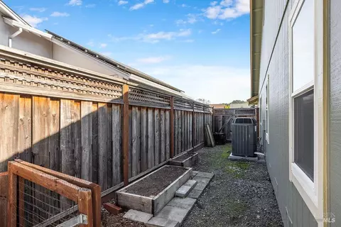 Exterior - 5837 Mathilde Dr, Windsor, CA 95492 photo 14 of 29