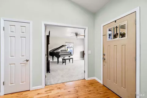 Entry Way - 5837 Mathilde Dr, Windsor, CA 95492 photo 4 of 4