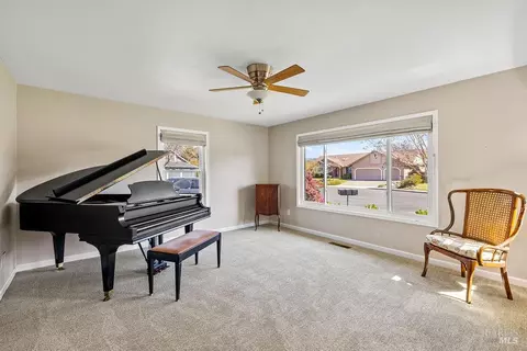Living - 5837 Mathilde Dr, Windsor, CA 95492 photo 1 of 4