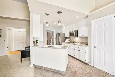 Kitchen - 5837 Mathilde Dr, Windsor, CA 95492 photo 5 of 6
