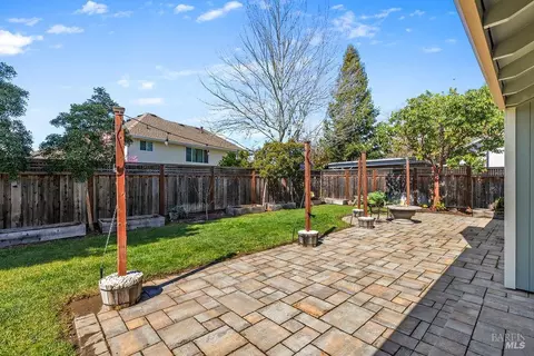 Exterior - 5837 Mathilde Dr, Windsor, CA 95492 photo 28 of 29