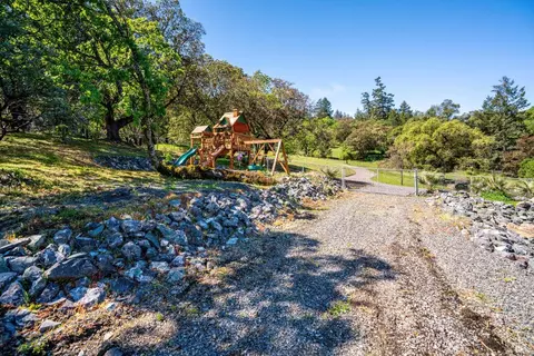Exterior - 5510-5500 Parducci Rd, Ukiah, CA 95482 photo 11 of 19