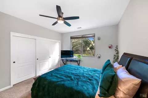 Bedroom - 2664 Avocet Ln, Vallejo, CA 94591 photo 2 of 5