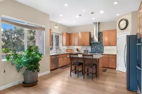 Kitchen - 2664 Avocet Ln, Vallejo, CA 94591 photo 2 of 6