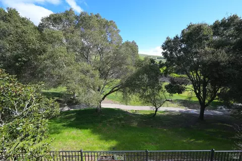 Exterior - 2664 Avocet Ln, Vallejo, CA 94591 photo 6 of 12
