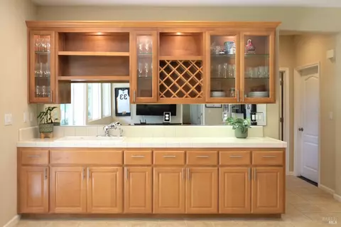 Kitchen - 2664 Avocet Ln, Vallejo, CA 94591 photo 6 of 6