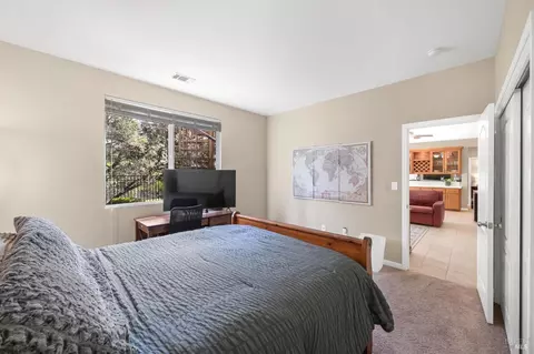 Bedroom - 2664 Avocet Ln, Vallejo, CA 94591 photo 4 of 5