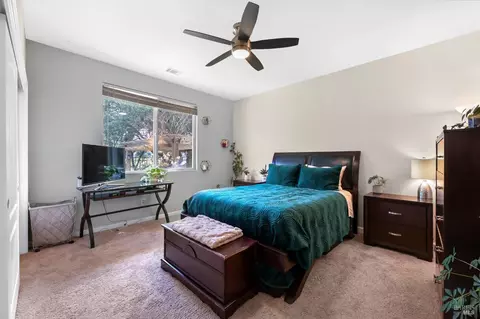 Bedroom - 2664 Avocet Ln, Vallejo, CA 94591 photo 3 of 5