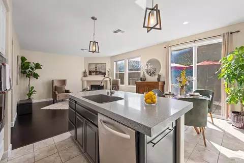 1332 Eagle Dr, Windsor, CA 95492 photo 15