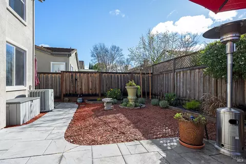 1332 Eagle Dr, Windsor, CA 95492 photo 19