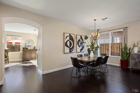 1332 Eagle Dr, Windsor, CA 95492 photo 9