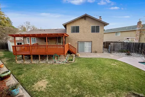 Exterior - 448 Corte Lagos Ct, Vacaville, CA 95688 photo 13 of 14