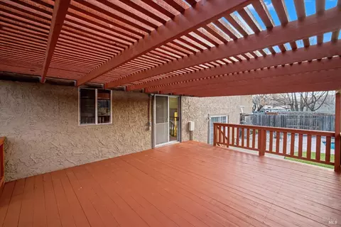 Exterior - 448 Corte Lagos Ct, Vacaville, CA 95688 photo 5 of 14