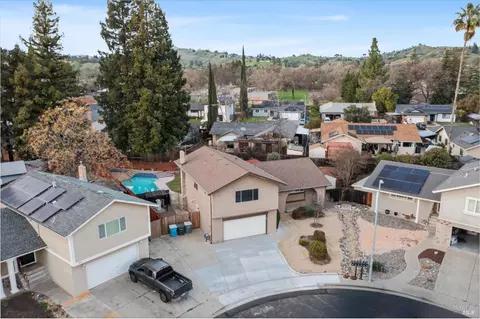 View/Area - 448 Corte Lagos Ct, Vacaville, CA 95688 photo 4 of 5