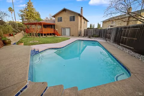 Exterior - 448 Corte Lagos Ct, Vacaville, CA 95688 photo 12 of 14