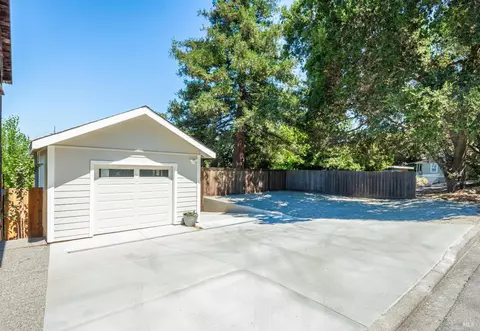 Exterior - 1008 Evans Ave, Napa, CA 94559 photo 10 of 10