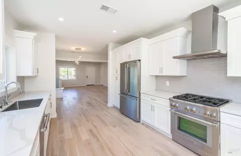 Entry Way - 1008 Evans Ave, Napa, CA 94559 photo 1 of 1