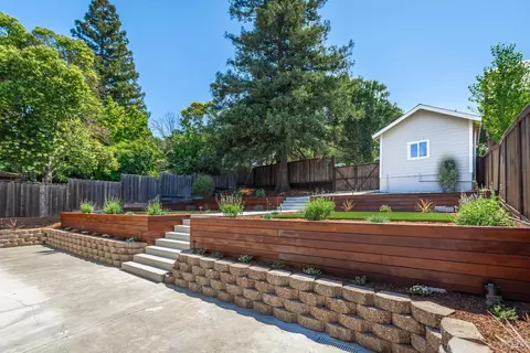 Exterior - 1008 Evans Ave, Napa, CA 94559 photo 6 of 10