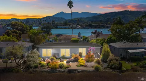 289 Montego Ky, Novato, CA 94949