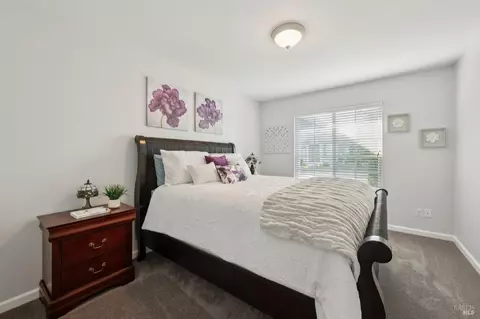 Bedroom - 9830 Marcella Ln, Windsor, CA 95492 photo 1 of 7