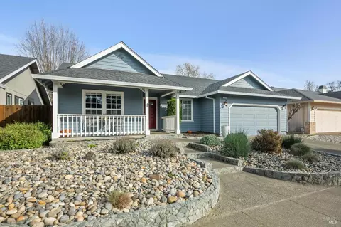 Exterior - 9830 Marcella Ln, Windsor, CA 95492 photo 2 of 12