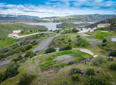 253 Mulford Dr, Napa, CA 94558