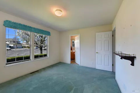 Bedroom - 135 Fulton Pl, Windsor, CA 95492 photo 3 of 4