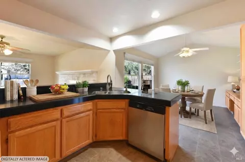 Kitchen - 135 Fulton Pl, Windsor, CA 95492 photo 1 of 3