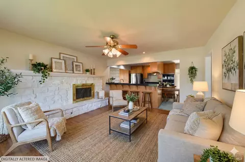 Living - 135 Fulton Pl, Windsor, CA 95492 photo 3 of 6