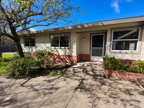 Exterior - 135 Fulton Pl, Windsor, CA 95492 photo 9 of 11