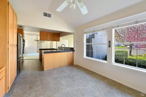 Other - 135 Fulton Pl, Windsor, CA 95492 photo 5 of 9
