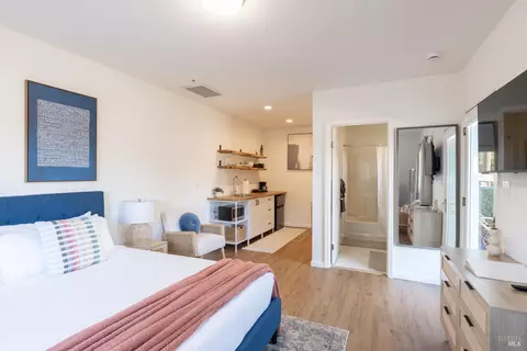 Bedroom - 9821 Dawn Way, Windsor, CA 95492 photo 4 of 5