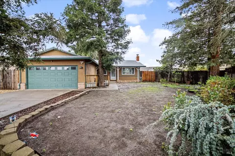 Exterior - 1213 Sprig Ct, Fairfield, CA 94533 photo 2 of 16