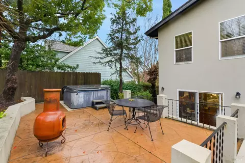 Exterior - 225 Berna Ave, Napa, CA 94559 photo 4 of 9