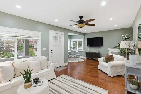 Living - 225 Berna Ave, Napa, CA 94559 photo 1 of 1