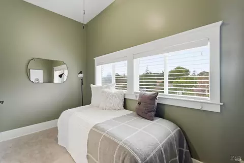 Bedroom - 225 Berna Ave, Napa, CA 94559 photo 4 of 5