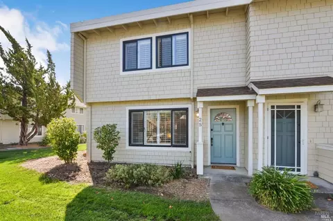 25 Manchester Ct, Novato, CA 94947