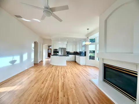 Living - 1717 Brompton St, Petaluma, CA 94954 photo 5 of 8