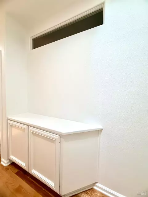 Entry Way - 1717 Brompton St, Petaluma, CA 94954 photo 2 of 3