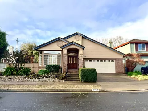 Exterior - 1717 Brompton St, Petaluma, CA 94954 photo 8 of 8