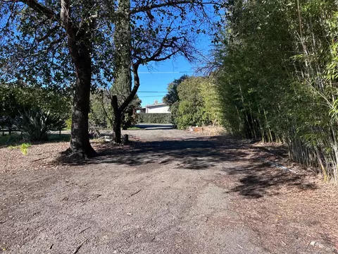 1005 Poplar Rd, Vacaville, CA 95687