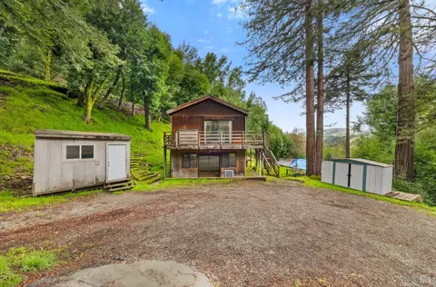 Exterior - 155 Forrest Ave, Fairfax, CA 94930 photo 7 of 12