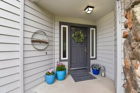 Entry Way - 9475 Victoria Ln, Windsor, CA 95492 photo 1 of 6