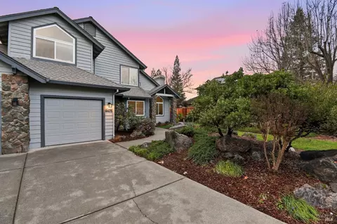 Exterior - 9475 Victoria Ln, Windsor, CA 95492 photo 18 of 27
