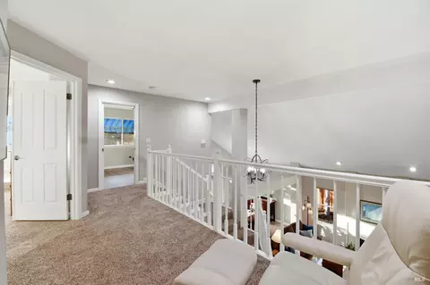 Entry Way - 9475 Victoria Ln, Windsor, CA 95492 photo 5 of 6